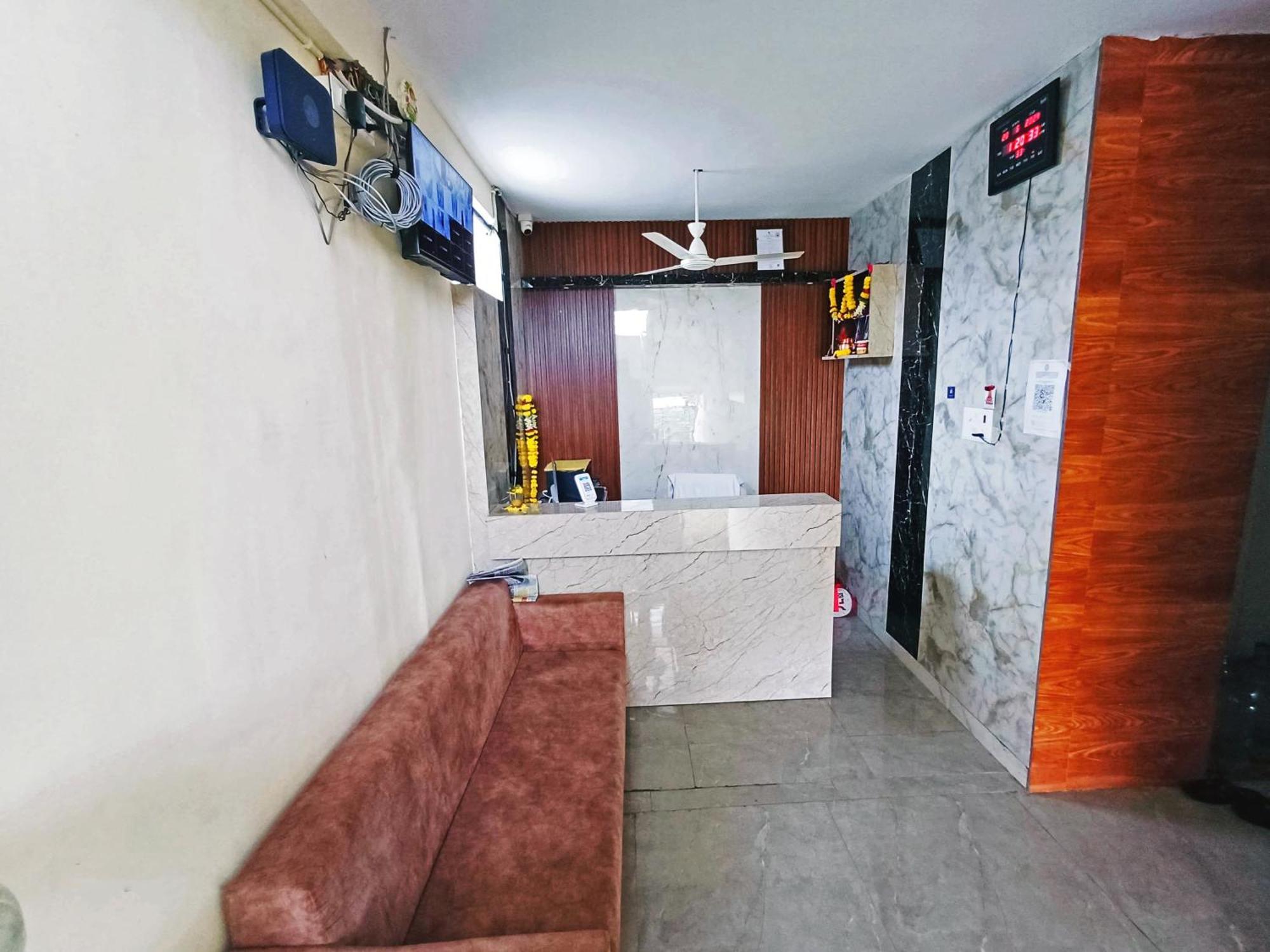 Udupi Deluxe Lodge Gulbarga جولبارجا المظهر الخارجي الصورة
